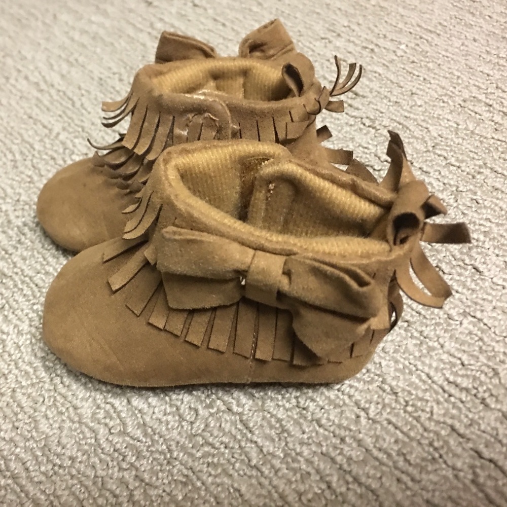 Baby girl boot bundle - Picture 2 of 5